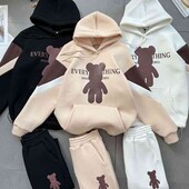 неймовірний костюм піньє