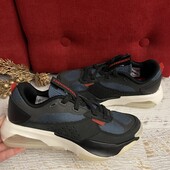 Jordan,оригінал,із натурального нубука,шкіри і спорт-матеріалу,розмір 38,устілка 24,5