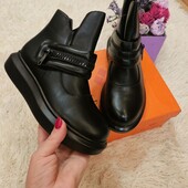 Стильні зручні черевики з екошкіри на флісі на ліпучках