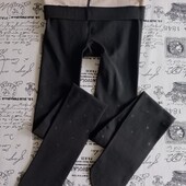 Тонкие колготки с сердечками.