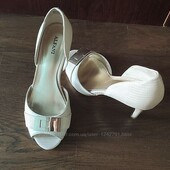 Босоніжки туфлі Alfani 36 розмір