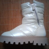 Дутіки Catwalk р 36 чобітки теплі сапожки перламутр