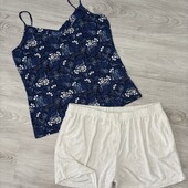 Збірна фірмова піжама, розмір L/XL.