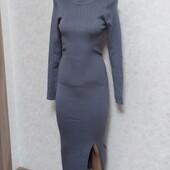 Серое облегающее трикотажное платье миди р.42/46. Новое!