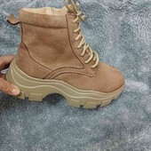 Шикарні чоботи теплі з присовоної шкіри