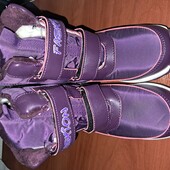 Зима, дутики для дівчинки