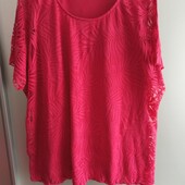 Блузка на трикотажной подкладке.