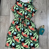 Розпродаж магазину! Весела сукня