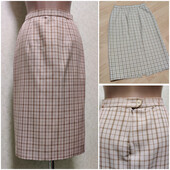 Класична спідниця в клітинку