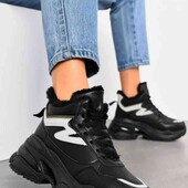 теплі кросівки 37 р