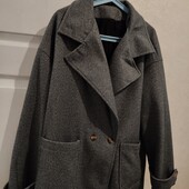 Стильне гарне пальто!