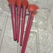 Новый набор кисточек для макияжа