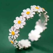 нежное милое кольцо. размер регулируется 