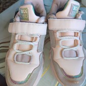 Кросовки для девочки 33 р 21.5