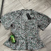 Розпродаж магазину! Мила блуза у квітки рюші валан
