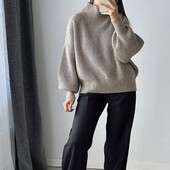 Трендовий светр оверсайз від Missguided, розмір S/M.