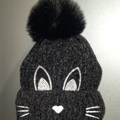 Тепла зимова шапка