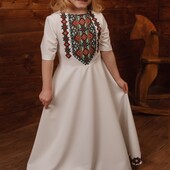 Дитяча вишита сукня