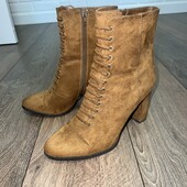 Демісезонні ботинки, ботильйони р.40 (26 см)