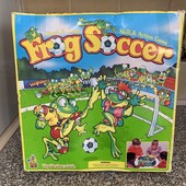 Велика цікава вінтажна настільна гра для всієї родини 1992 Parker Brothers Frog Soccer