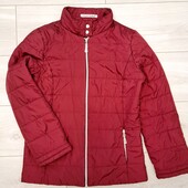 Куртка бордового цвета
