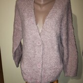 Тепла кофта оверсайз на гудзиках.