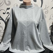 Светр з горловиною, р.М/Л в гарному стані