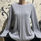 Симпатичний светр, р.14 в гарному стані