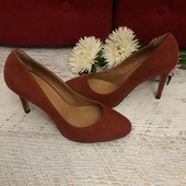 Туфлі із натуральної замші від Minelli,розмір 36.Розпродаж.Останні