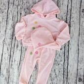 Чудовий ніжний костюм