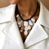 Намисто, кольє, акцентне, світлі краплі, пелюстки, богемний стиль