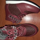 Осінні черевики на дівчинку