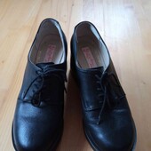 Шкіряні туфлі