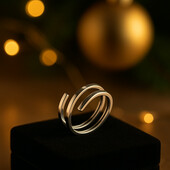 Стильна срібна каблучка