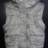 Шикарная ,очень тёплая жилетка-куртка от Topolino 110 см