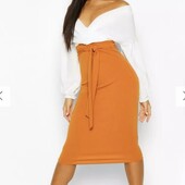 Дуже крута сукня ( чорно - біла ) - нова , але стірана .