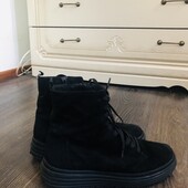 Ботинки натуральная замша,деми,39р.