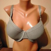 бюстгальтер 38 G, чашка 30 см