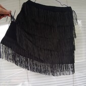 Класна спідничка з китичками на 11-12 років в ідеалі