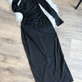 Стильна сексуальна міді сукня