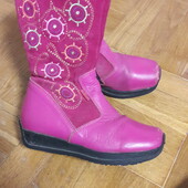 Шкіряні чобітки для дівчинки