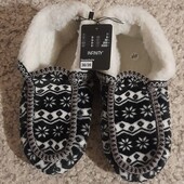 Теплые новые. Размер 38 / 39 Стелька 25 см Одни на выбор.