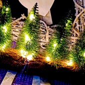 Декоративные Led елки на деревянном срубе