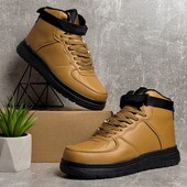 Шкіряні кросівки зимаа в наявності 43,44,розмір якість класна