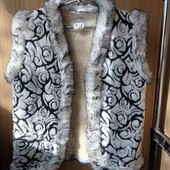 Теплий жилет на вовні р. 50-52