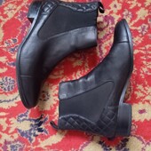 Чоботи Челсі.