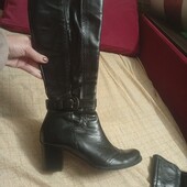 Деми чобітки , шкіряні!