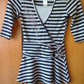 Серо-черное платье, с серебристыми полосками на девочку 6 - 9 лет. Рост 122 - 128 см.