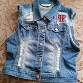 джинсовая жилетка