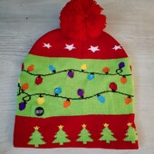 Шапка зимняя со светодиодной подсветкой гирлянда